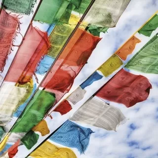 1-606 Prayer Flags 184*127cm